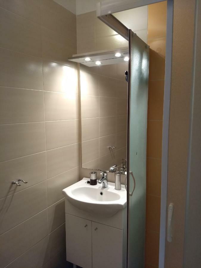 Apartman Tariba Supetarska Draga Exteriör bild