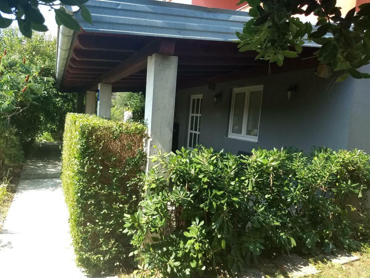 Apartman Tariba Supetarska Draga Exteriör bild
